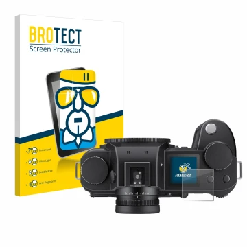 Face avant d’un emballage produit avec le logo de la marque BROTECT. À côté, l’appareil Leica SL3 (affichage des épaules) est 