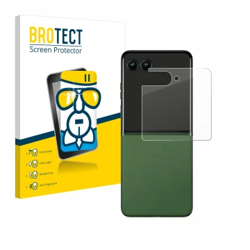 Face avant d’un emballage produit avec le logo de la marque BROTECT. À côté, l’appareil Motorola Razr 50 (Affichage arrière) e