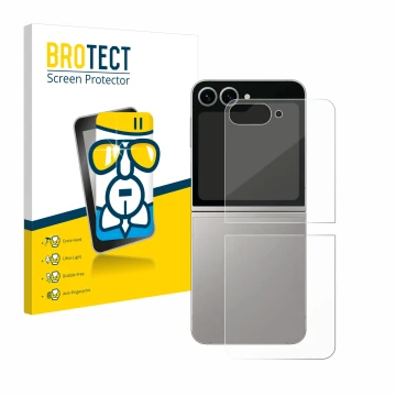 Face avant d’un emballage produit avec le logo de la marque BROTECT. À côté, l’appareil Samsung Galaxy Z Flip 6 (Arrière) est 
