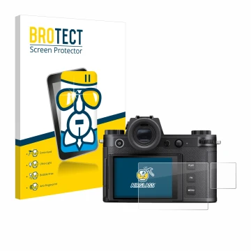 Face avant d’un emballage produit avec le logo de la marque BROTECT. À côté, l’appareil Leica SL3-S (Affichage + affichage des