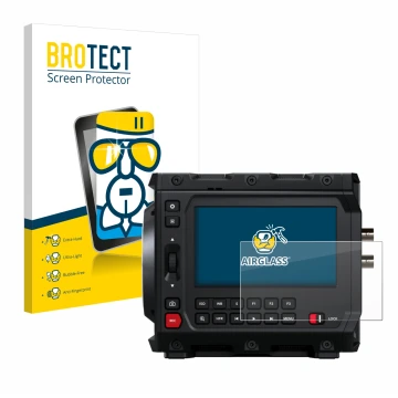 Face avant d’un emballage produit avec le logo de la marque BROTECT. À côté, l’appareil Blackmagic Design Pyxis 6K 4