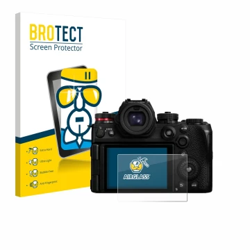 Face avant d’un emballage produit avec le logo de la marque BROTECT. À côté, l’appareil Panasonic Lumix DC-S1II est représenté