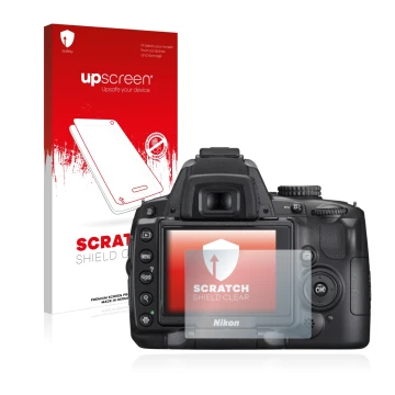 Face avant d’un emballage produit avec le logo de la marque upscreen. À côté, l’appareil Nikon D5000 est représenté avec la pr