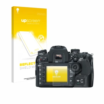 Face avant d’un emballage produit avec le logo de la marque upscreen. À côté, l’appareil Konica Minolta Dynax 7D est représent