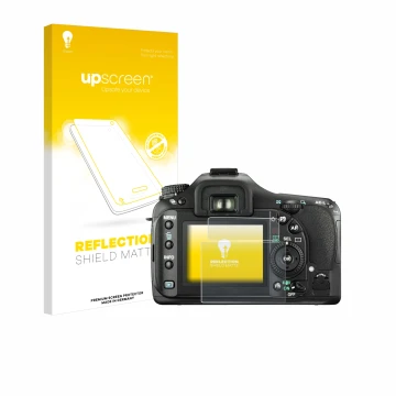 Face avant d’un emballage produit avec le logo de la marque upscreen. À côté, l’appareil Pentax K20D est représenté avec la pr