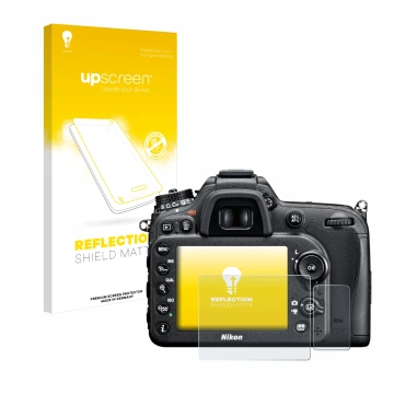 Face avant d’un emballage produit avec le logo de la marque upscreen. À côté, l’appareil Nikon D7100 est représenté avec la pr