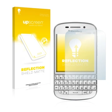 Face avant d’un emballage produit avec le logo de la marque upscreen. À côté, l’appareil BlackBerry Q10 est représenté avec la