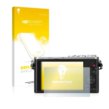 Face avant d’un emballage produit avec le logo de la marque upscreen. À côté, l’appareil Panasonic Lumix DMC-GM1 est représent