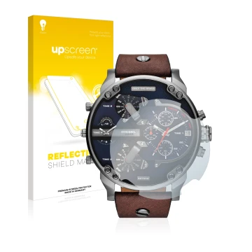 Face avant d’un emballage produit avec le logo de la marque upscreen. À côté, l’appareil Diesel DZ7314 Mr. Daddy est représent