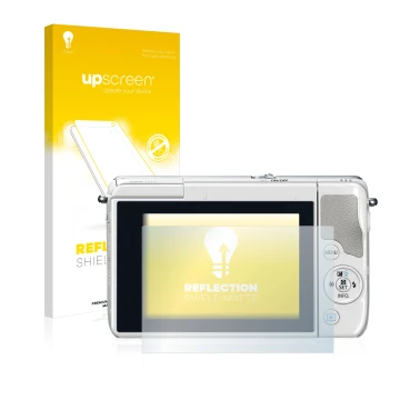 Face avant d’un emballage produit avec le logo de la marque upscreen. À côté, l’appareil Canon EOS M10 est représenté avec la 