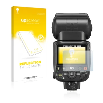 Face avant d’un emballage produit avec le logo de la marque upscreen. À côté, l’appareil Nikon SB-5000 est représenté avec la 