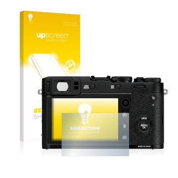 Face avant d’un emballage produit avec le logo de la marque upscreen. À côté, l’appareil Fujifilm X100F est représenté avec la