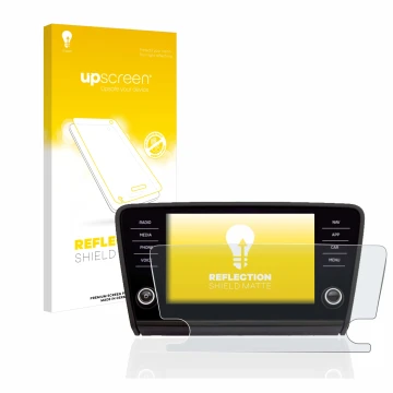 Face avant d’un emballage produit avec le logo de la marque upscreen. À côté, l’appareil Skoda Octavia 2017 Infotainment Syste
