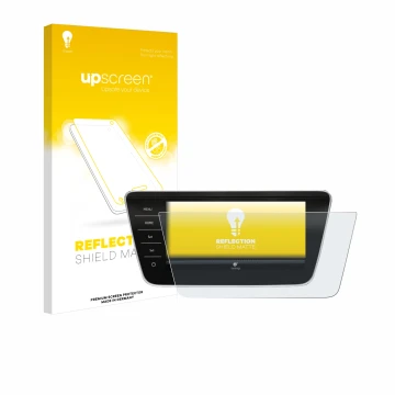 Face avant d’un emballage produit avec le logo de la marque upscreen. À côté, l’appareil Skoda Superb Business Columbus 2017-2