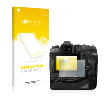 Face avant d’un emballage produit avec le logo de la marque upscreen. À côté, l’appareil Olympus OM-D E-M1X est représenté ave