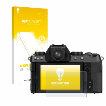 Face avant d’un emballage produit avec le logo de la marque upscreen. À côté, l’appareil Fujifilm X-S10 est représenté avec la
