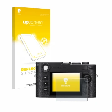 Face avant d’un emballage produit avec le logo de la marque upscreen. À côté, l’appareil Leica M11 est représenté avec la prot