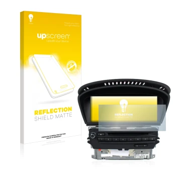 Face avant d’un emballage produit avec le logo de la marque upscreen. À côté, l’appareil BMW 3 E93 2011 CIC professional navig