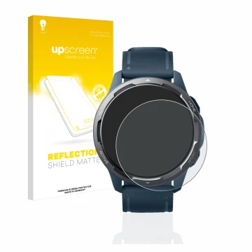 Face avant d’un emballage produit avec le logo de la marque upscreen. À côté, l’appareil Xiaomi Watch S1 Active est représenté