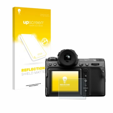 Face avant d’un emballage produit avec le logo de la marque upscreen. À côté, l’appareil Fujifilm GFX100 II est représenté ave