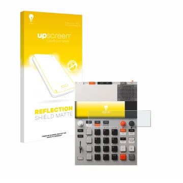 Face avant d’un emballage produit avec le logo de la marque upscreen. À côté, l’appareil Teenage Engineering EP-133 K.O. II es