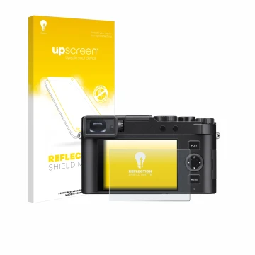 Face avant d’un emballage produit avec le logo de la marque upscreen. À côté, l’appareil Leica D-Lux 8 est représenté avec la 