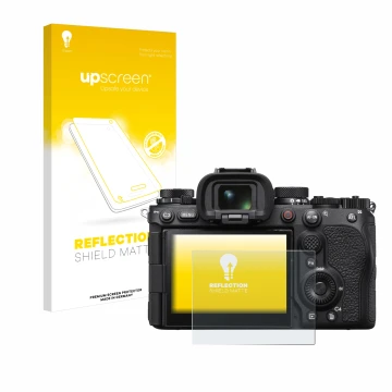 Face avant d’un emballage produit avec le logo de la marque upscreen. À côté, l’appareil Sony Alpha 1 II (ILCE1M2B) est représ