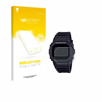 Face avant d’un emballage produit avec le logo de la marque upscreen. À côté, l’appareil Casio G-Shock DW-5600RL-1 est représe