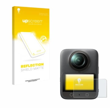 Face avant d’un emballage produit avec le logo de la marque upscreen. À côté, l’appareil DJI Osmo 360 est représenté avec la p