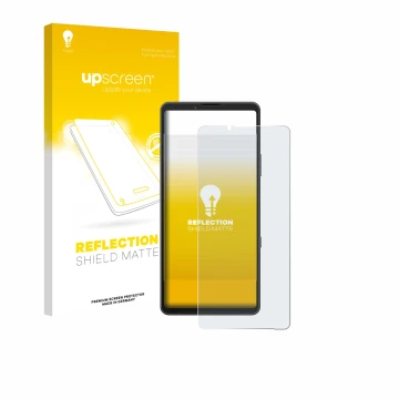 Face avant d’un emballage produit avec le logo de la marque upscreen. À côté, l’appareil Sony Xperia 10 VII (case-friendly) es
