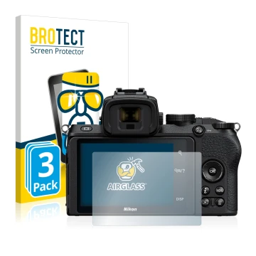 Face avant d’un emballage produit avec le logo de la marque BROTECT. À côté, l’appareil Nikon Z 50 est représenté avec la prot