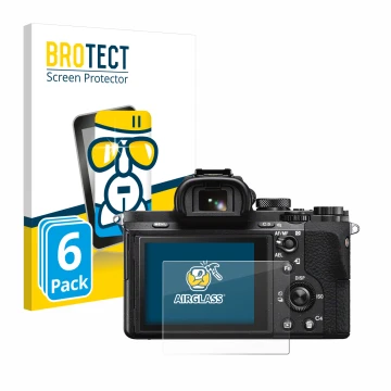 Face avant d’un emballage produit avec le logo de la marque BROTECT. À côté, l’appareil Sony Alpha 7 II (ILCE-7M2) est représe