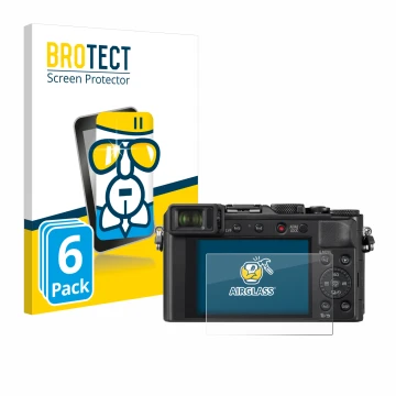 Face avant d’un emballage produit avec le logo de la marque BROTECT. À côté, l’appareil Panasonic Lumix DC-LX100 II est représ