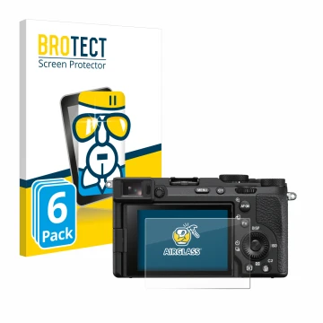 Face avant d’un emballage produit avec le logo de la marque BROTECT. À côté, l’appareil Sony Alpha 7CR est représenté avec la 