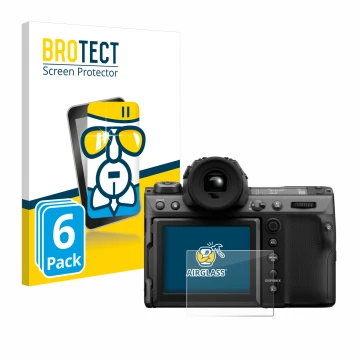 Face avant d’un emballage produit avec le logo de la marque BROTECT. À côté, l’appareil Fujifilm GFX100 II est représenté avec