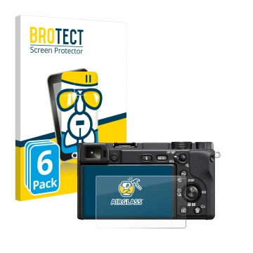 Face avant d’un emballage produit avec le logo de la marque BROTECT. À côté, l’appareil Sony Alpha 6100A est représenté avec l