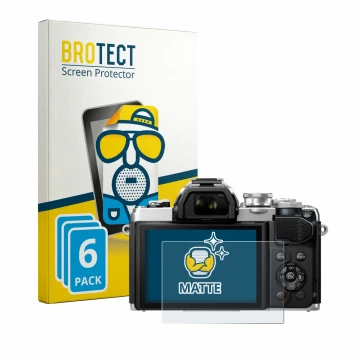 Face avant d’un emballage produit avec le logo de la marque BROTECT. À côté, l’appareil Olympus OM-D E-M10 Mark III est représ