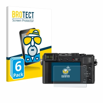 Face avant d’un emballage produit avec le logo de la marque BROTECT. À côté, l’appareil Panasonic Lumix DC-LX100 II est représ
