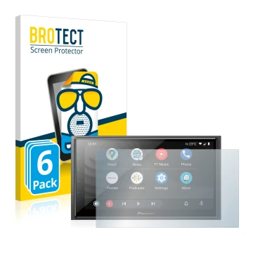 Face avant d’un emballage produit avec le logo de la marque BROTECT. À côté, l’appareil Pioneer SPH-EVO64DAB est représenté av