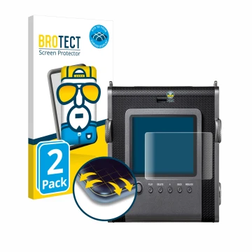 Face avant d’un emballage produit avec le logo de la marque BROTECT. À côté, l’appareil Fujifilm Instax Wide Evo est représent