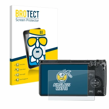 Face avant d’un emballage produit avec le logo de la marque BROTECT. À côté, l’appareil Ricoh GR III 2019 R02010 est représent
