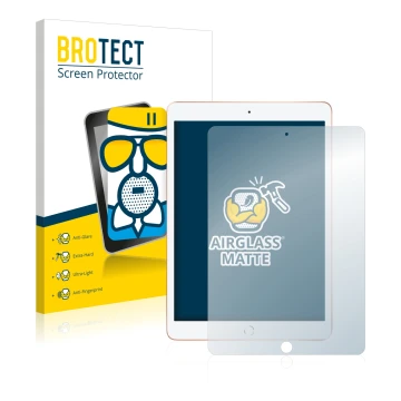 Face avant d’un emballage produit avec le logo de la marque BROTECT. À côté, l’appareil Apple iPad 10.2