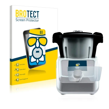 Face avant d’un emballage produit avec le logo de la marque BROTECT. À côté, l’appareil SilverCrest Mini Monsieur Cuisine Conn