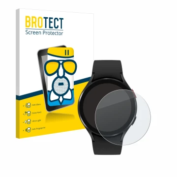 Face avant d’un emballage produit avec le logo de la marque BROTECT. À côté, l’appareil Samsung Galaxy Watch 4 (44mm) est repr