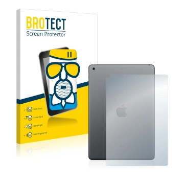 Face avant d’un emballage produit avec le logo de la marque BROTECT. À côté, l’appareil Apple iPad 10.2