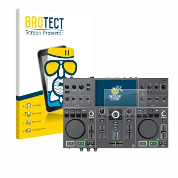 Face avant d’un emballage produit avec le logo de la marque BROTECT. À côté, l’appareil Denon DJ Prime Go+ est représenté avec