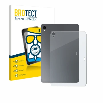 Face avant d’un emballage produit avec le logo de la marque BROTECT. À côté, l’appareil Samsung Galaxy Tab S11 (Arrière) est r