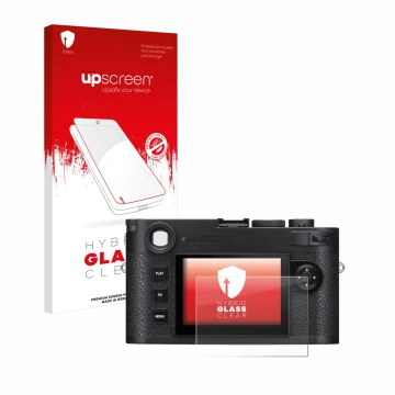 Face avant d’un emballage produit avec le logo de la marque upscreen. À côté, l’appareil Leica M11 est représenté avec la prot