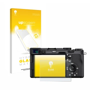 Face avant d’un emballage produit avec le logo de la marque upscreen. À côté, l’appareil Sony A7C est représenté avec la prote