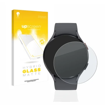Face avant d’un emballage produit avec le logo de la marque upscreen. À côté, l’appareil Samsung Galaxy Watch 5 (44mm) est rep